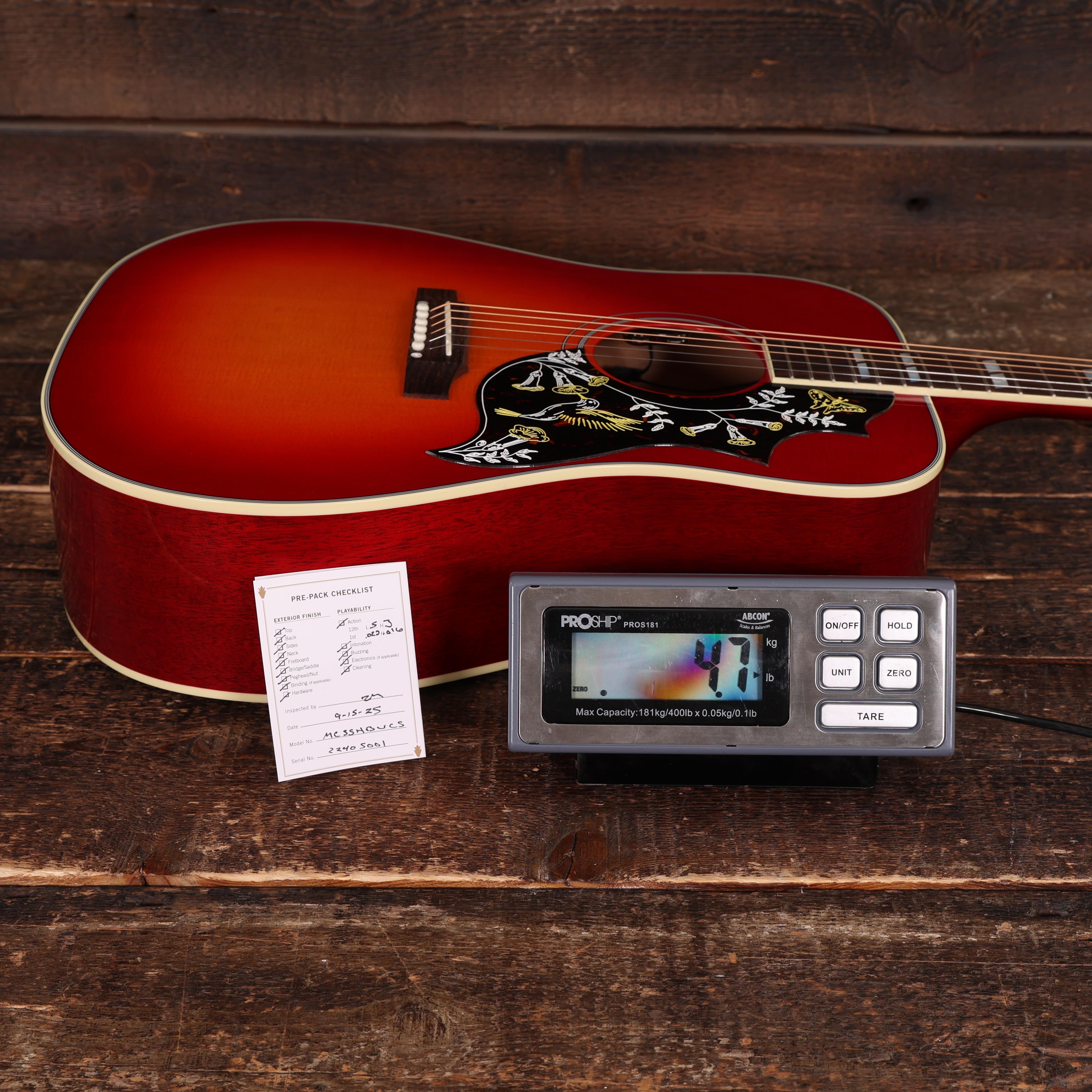 Gibson Hummingbird Standard in Vintage Cherry Sunburst - Andertons